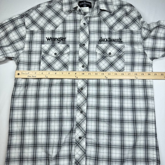 Wrangler Jack Daniels Shirt Mens M Gray Plaid Embroidered Bar Whiskey Pearl Snap - Picture 10 of 14